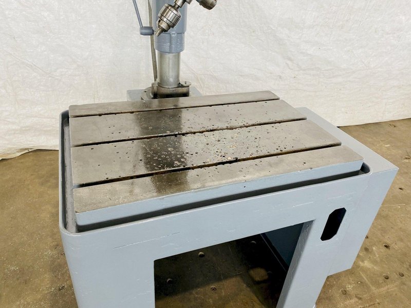 DONAU DR13 RADIAL ARM DRILL PRESS. STOCK # 0103722