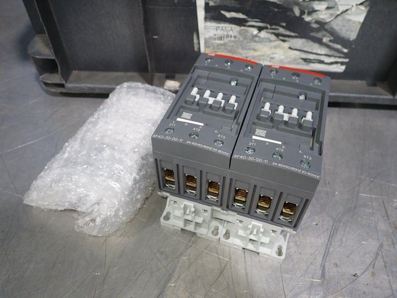 ABB CONTACTORS  -  AF40-30-00-11