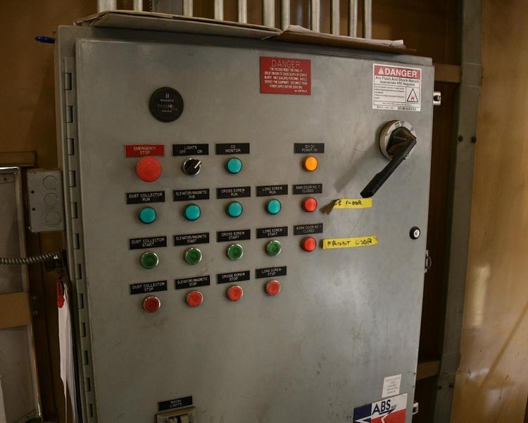 ABS Blast Room &amp; GFS Paint Booth Package, 2019 – 16’W x 14’H x 18’D Blast Booth, Complete Finishing System