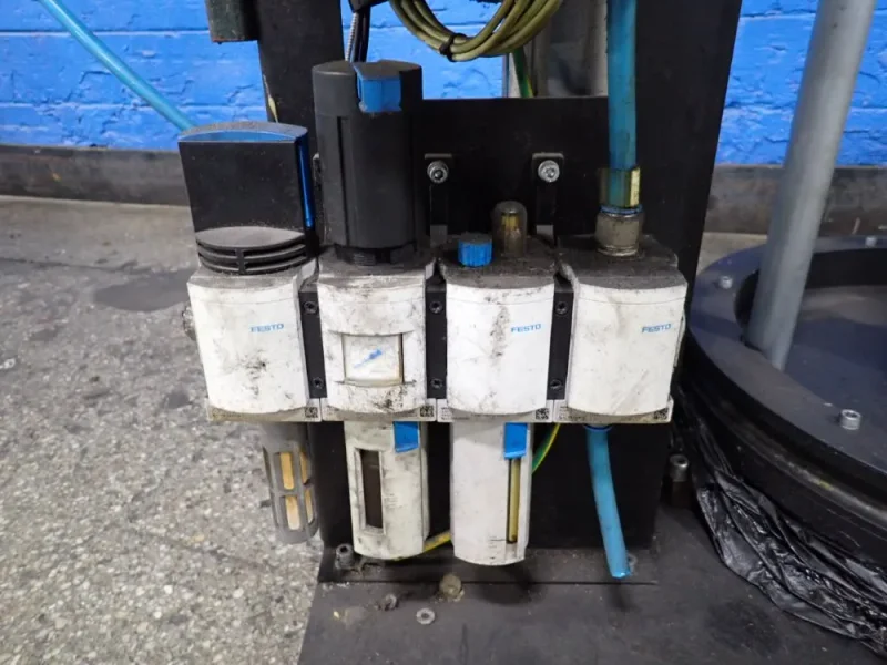 8 BAR ADHESIVE DISPENSING SYSTEM