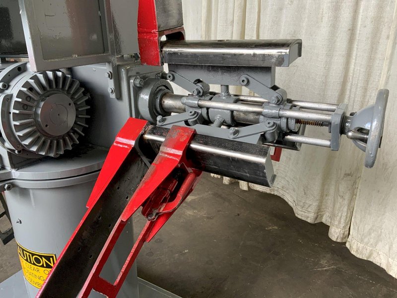 3000 LB X 12" CWP MODEL 2.5RD DOUBLE END COIL REEL: STOCK #80950