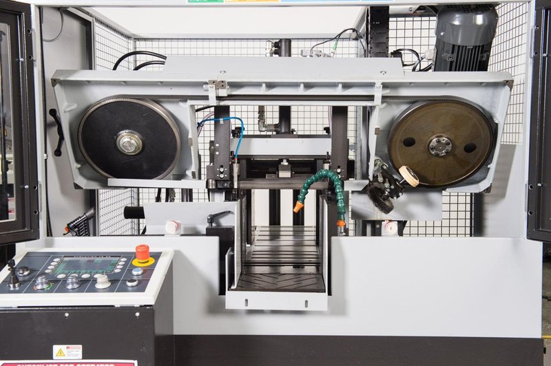 NEW 9" x 9" HYD-MECH H-230A HORIZONTAL BAND SAW
