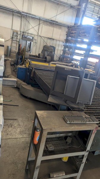 5′ x 10′ Lockformer Vulcan 1000B Plasma, 2006 – 60 Amp Hypertherm Powermax 1000, 2-Roll Decoiler
