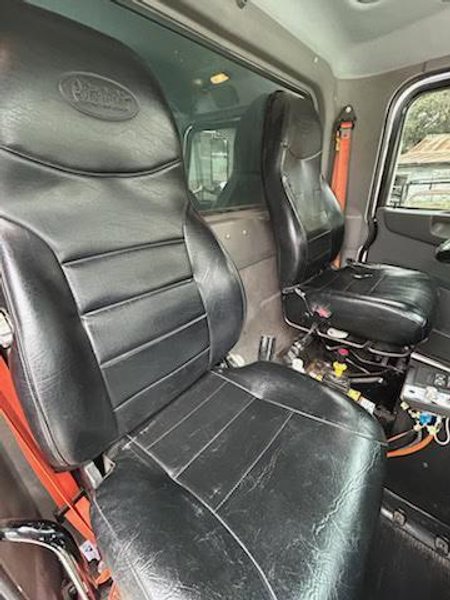 Peterbilt Dump Truck, 2011 – Paccar Engine, 226k Miles