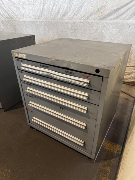 5 DRAWER STANLEY VIDMAR CABINET. STOCK # 0542626