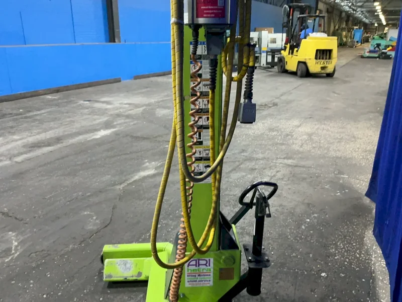 ARI-HETRA 4 @ 18000 LBS SET OF 4 MOBILE COLUMN LIFTS  -  10 AE