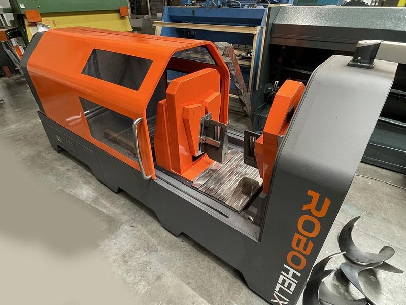 Robohelix - RX250 CNC spiral blade forming machine