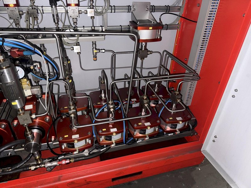 10,000 PSI x 40' RESATO CONTAINERIZED HIGH PRESSURE TEST BAY W/ 3 TON YALE HOIST SYSTEM, NEW 2015: YOBRO #25867