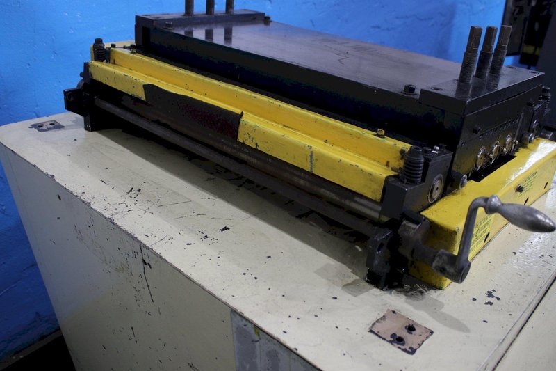 STRAIGHTENER: STOCK 75687