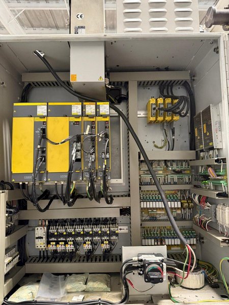 Litz Hitech CV-1600 CNC Vertical Machining Center – Mill