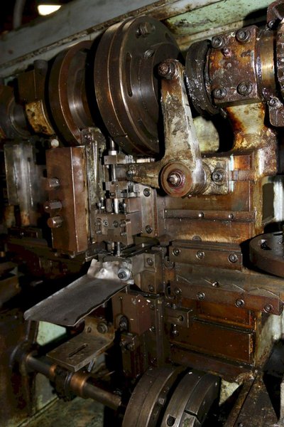 TORRINGTON MODEL V80 VERTI-SLIDE MACHINE: STOCK #69340