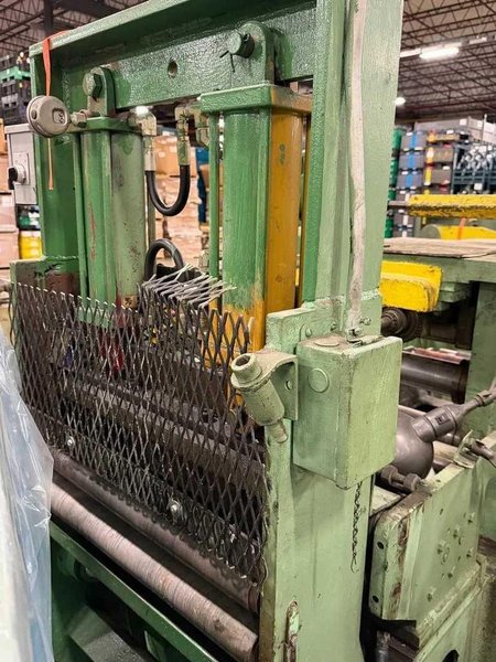 12" x 4.00" x 8,000# Loopco Slitting Line