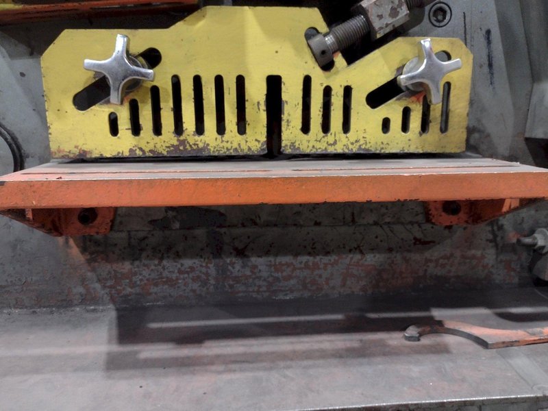 88 TON SPARTAN MODEL #IW77D HYDRAULIC IRONWORKER: STOCK #19243