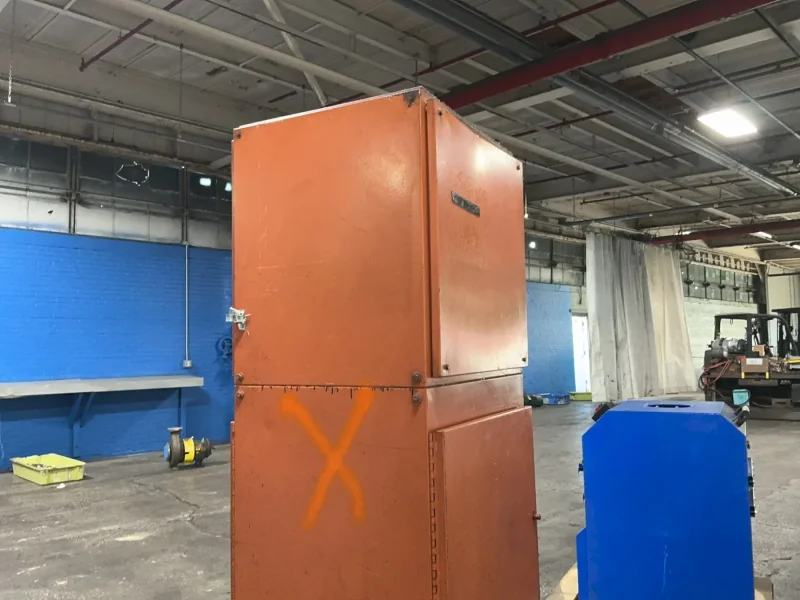 DUST COLLECTOR