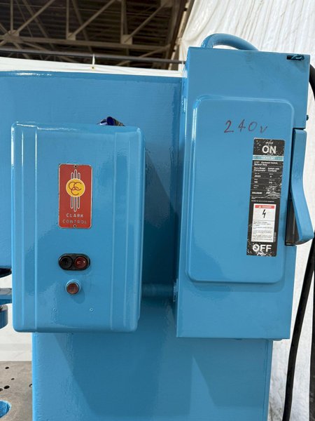 8 TON DENISON FG8C02 C-FRAME HYDRAULIC PRESS. STOCK #0255924
