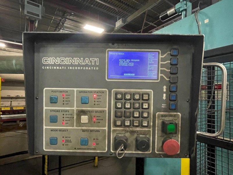 90 TON X 8' CINCINNATI HYDRAULIC PRESS BRAKE: STOCK #76649