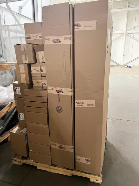 LINCOLN ELECTRIC WELD FUME CONTROL SYSTEM(NEW &amp; NEVER INSTALLED) STOCK # 0888525