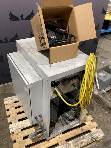 IPG YLR-1000 LASER CUTTING PANEL CABINET AND TEACH PENDANT USED