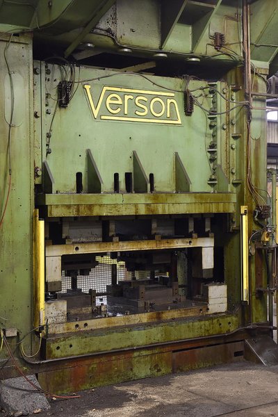800 TON VERSON MODEL #C2-800-96-54T SSDC PRESS, 8&quot; STROKE: STOCK #14221