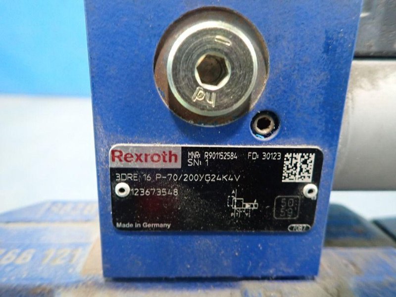 REXROTH HYDRAULIC VALVE   -  R901152584