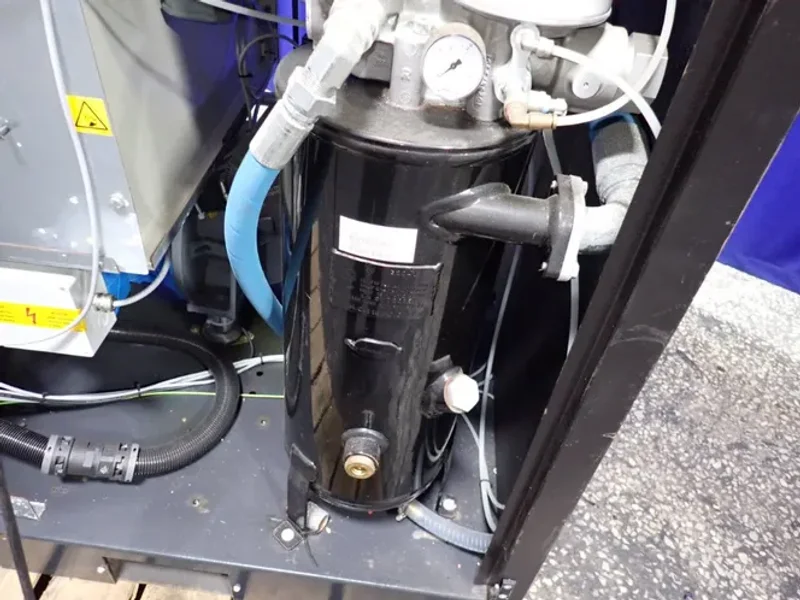 QUINCY COMPRESSOR 11 KW AIR COMPRESSOR  -  QGD-15