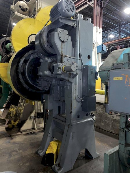 250 TON MINSTER MODEL #90 KNUCKLE JOINT PRESS: STOCK 10128