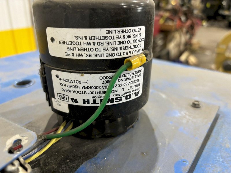 550 DEGREE X 18" X 18" BLUE M MODEL #OV-18A ELECTRIC OVEN: STOCK #21066