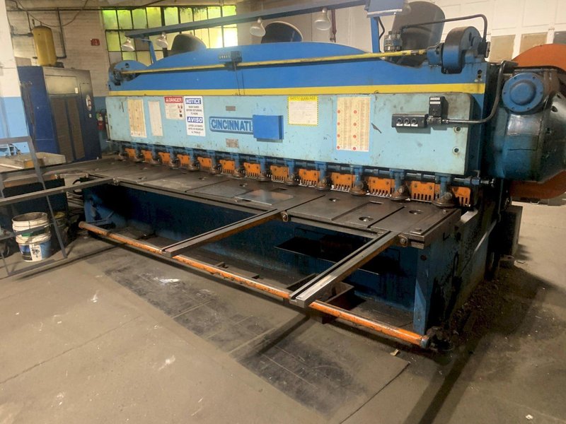 12' X 3/8" CINCINNATI MODEL 2512 MECHANICAL SHEAR. STOCK # 0879626