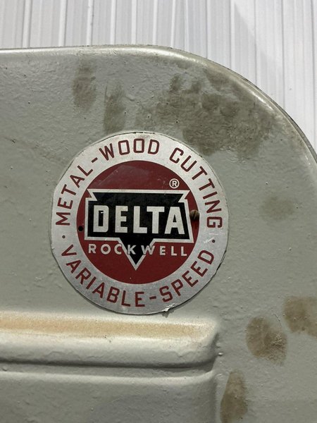 20" X 12" DELTA VARIABLE SPEED VERTICAL SAW: YOBRO #26009