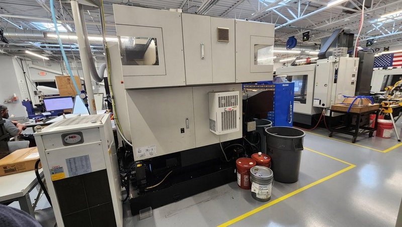 Quaser MF500U.15C 5-Axis VMC, 2018 – Through Spindle Coolant, Chip Conveyor, LOW HOURS