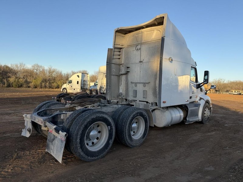Peterbilt 579 Sleeper Truck, 2018 – 6×4 Axle