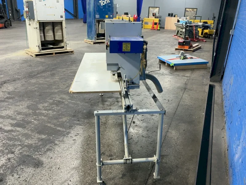 THOMPSON INDUSTRIES PUNCH MACHINE