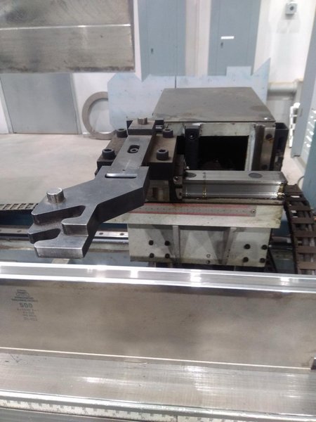 440 Ton x 13′ Durma  AD-Servo 40400 CNC Press Brake, 2022 – 6 Axis Back Gauge, CNC Crowning, Hydraulic Top &amp; Bottom Clamping