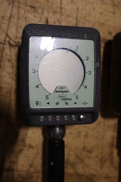 Federal Maxum Digital Indicators and (1) Mitutoyo Digital Travel Micrometer- Auction Item