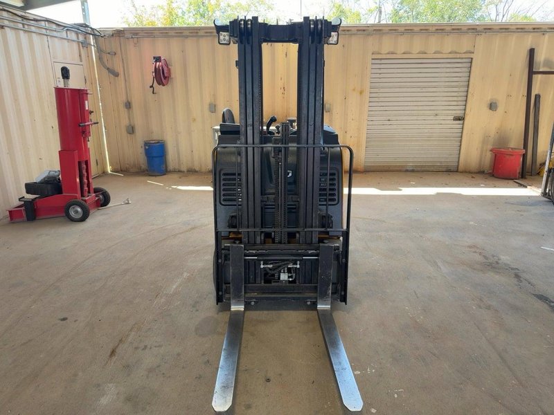 Hyundai 18BCS-9 Forklift, 2015