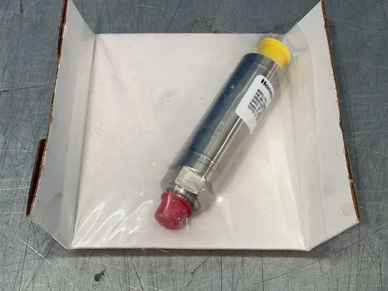 HONEYWELL 30PSIG RANGE PRESSURE TRANSDUCER  -  060-CS38557890596