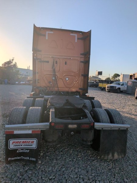 2023 Freightliner PT126SLP - Cascadia 3AKJHHDR0PSNH6290