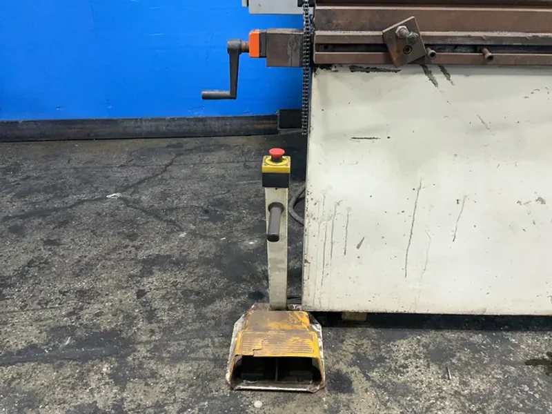 Ermak 12’ X 220 Ton CNC Press Brake - CNChap 12x220