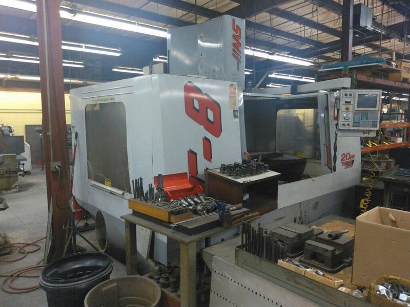 Haas VF-8 VMC, 1999- Chip Auger, Rigid Tapping, Programable Coolant Nozzle