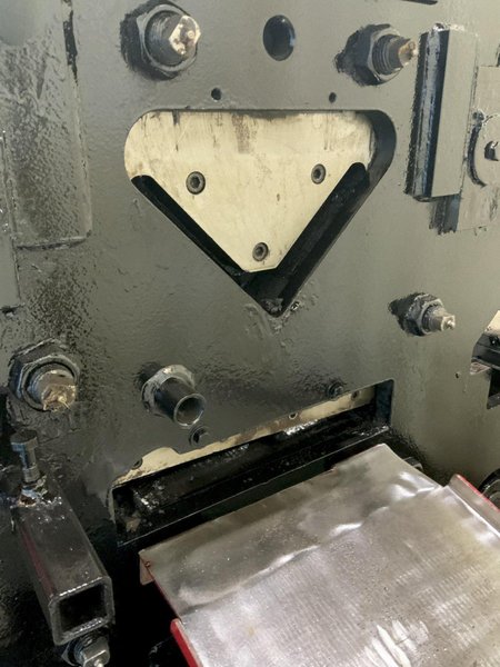 100 TON EDWARDS JAWS IV HYDRAULIC IRONWORKER: STOCK #80687