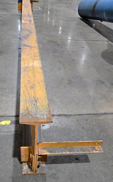ABELL-HOWE 2 TON JIB CRANE USED