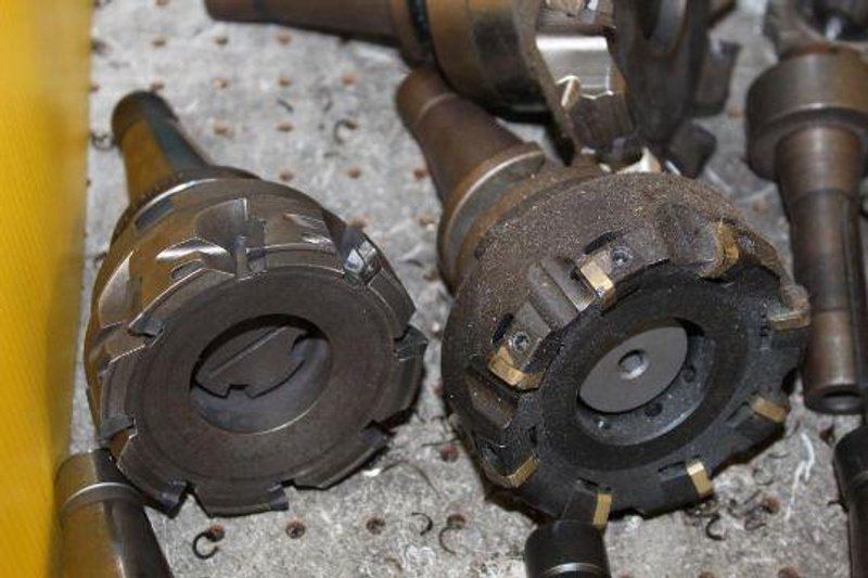 2.5&quot; DEVLIEG 2B-36 SPIRAMATIC HORIZONTAL BORING MILL W/ TOOLING. STOCK # 0881425