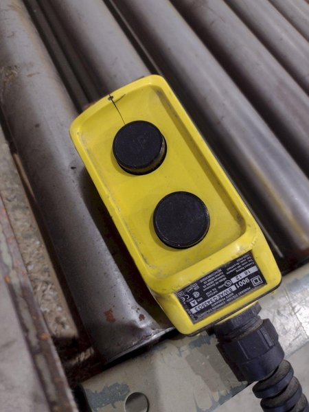 3800 LB X 57" X 42" SOUTHWORTH MODEL #LS4-36 ROLLER TOP HYDRAULIC LIFT TABLE: STOCK #20881