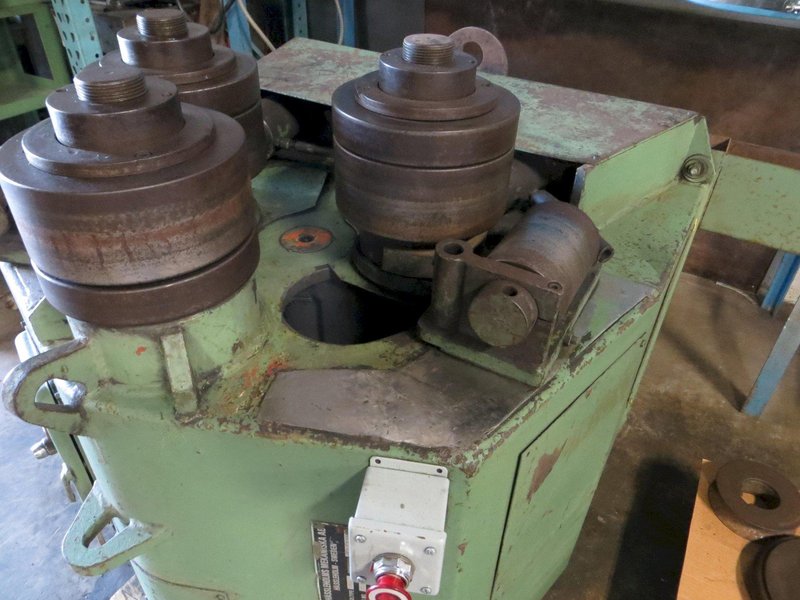 5/16&quot; x 3&quot; x 3&quot; Roundo Hydraulic Angle Bending Roll, Model R3 w/ Pipe Tooling