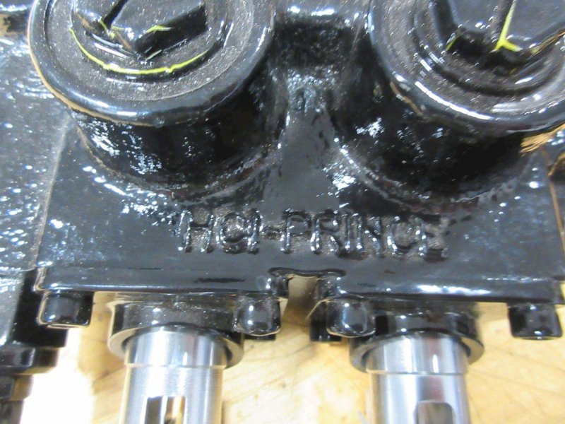 HCI - Prince 2 Spool Directional Control Valve 4 Way 4 Position C-482-K-, **New Unused**- Auction Item
