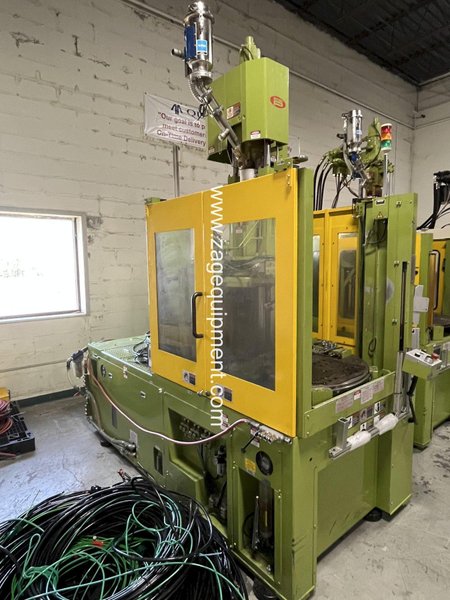 Nissei Used TNX50R5V Vertical Injection Molding Machine, Rotary Table, 53 Ton, 1.66 oz., Yr 2010
