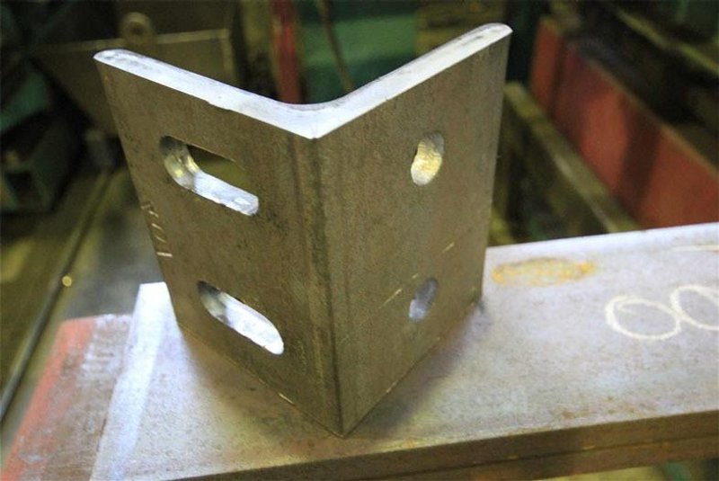 Kaltenbach - CNC flat and angle processing machine