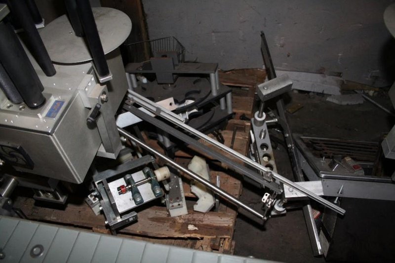 Quadrel Versaline LC Labeling Machine, 2007