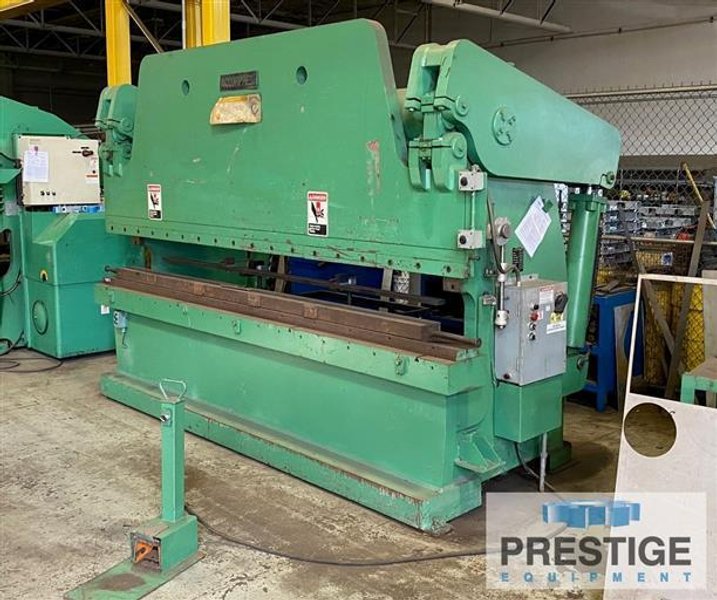 Accurpress 250 Ton x 12&#039; Hydraulic  Press Brake
