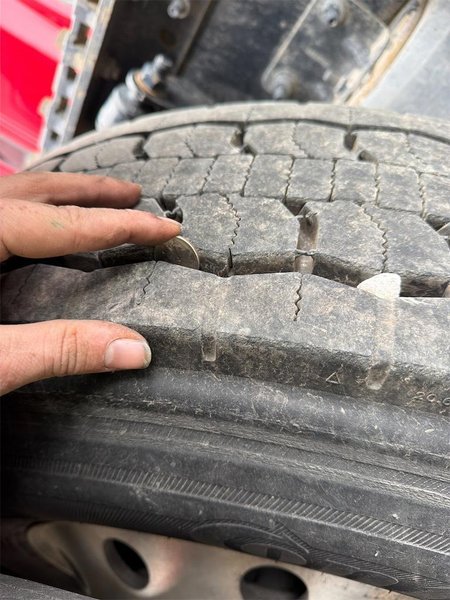 2020 Freightliner Cascadia 1FUJHHDV5LLLC1671